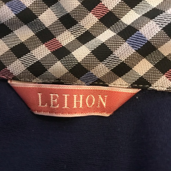 Leihon Top - Picture 3 of 3